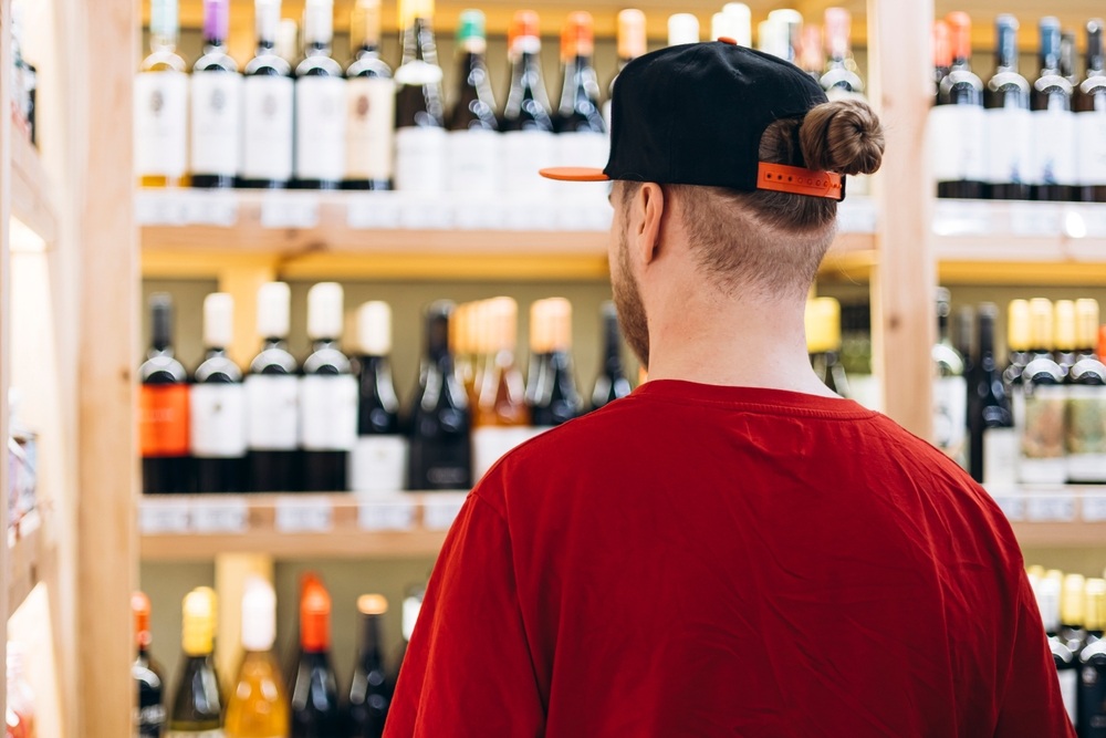 When to Take Advantage of Late Night Shopping to Stock Last‑Minute Party Supplies