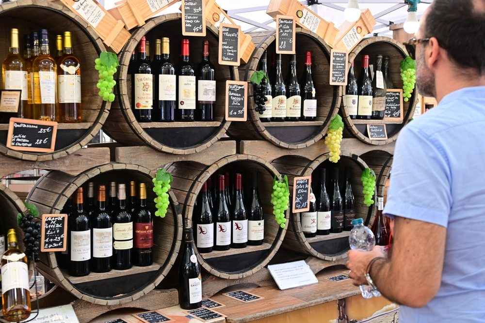 Why Local Liquor Markets Are the Best Place to Discover Unique Spirits